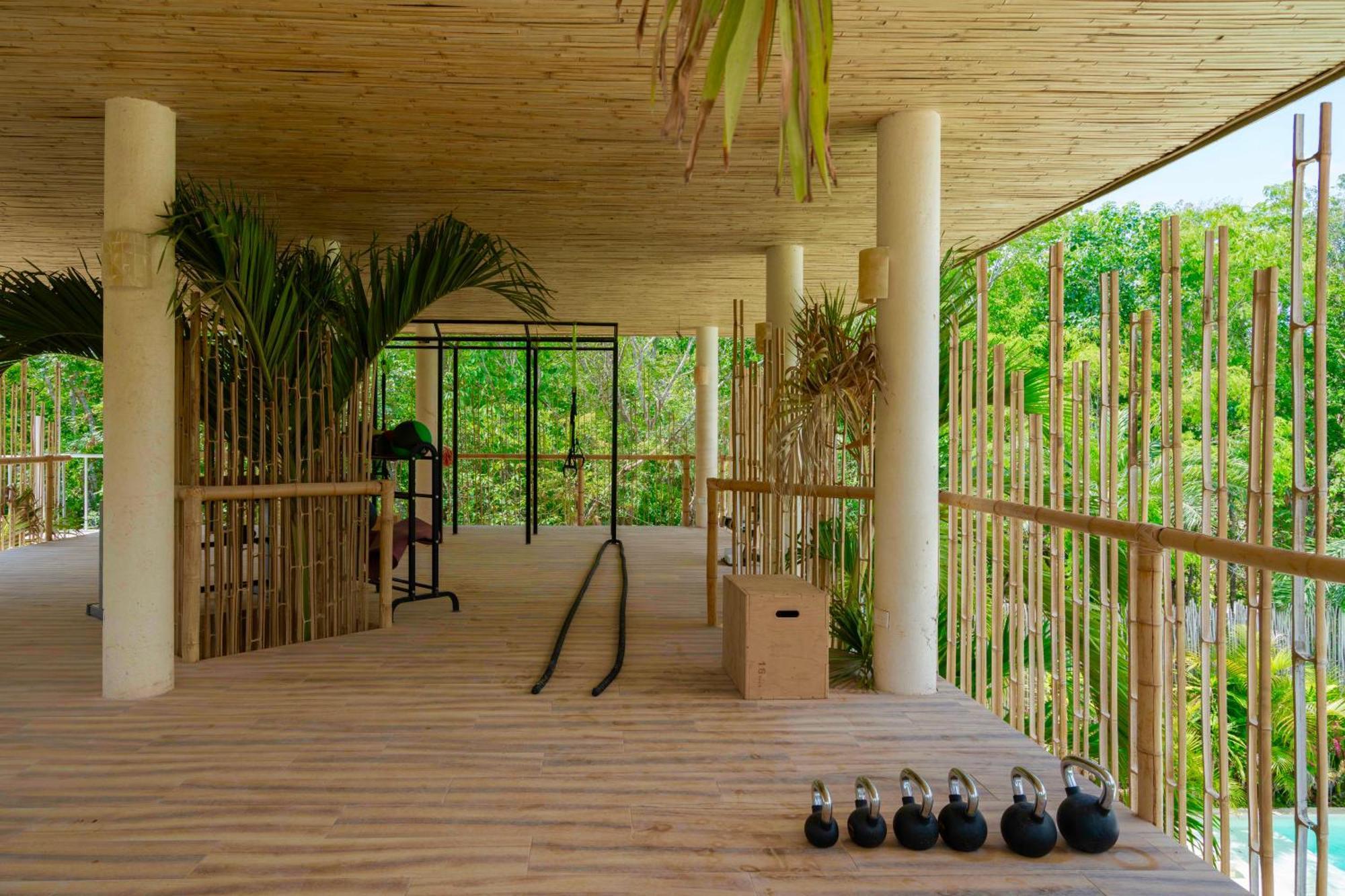 Beautiful Swim-Up Studio With Private Terrace, Pool And Jungle Gym Tulum Dış mekan fotoğraf